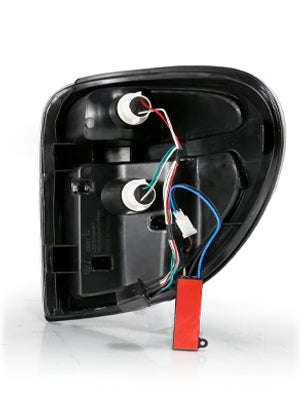 DODGE GRAND CARAVAN; CRYSLER TOWN&COUNTRY 04-07 L.E.D T.L BLACK HOUSING SMOKE LENS W/ C LIGHT BAR