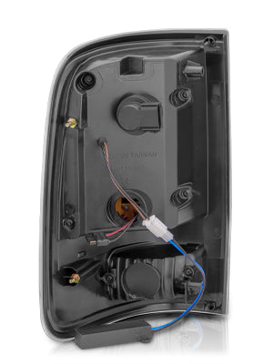 FORD F-150 04-08 LED TAIL LIGHTS BLACK HOUSING SMOKE LENS (W/ C LIGHT BAR)